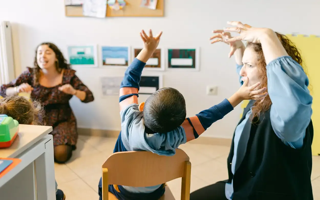 Αλφαβητάρι Παπακώστα N. - Υπηρεσίες, Πρώιμη Παρέμβαση